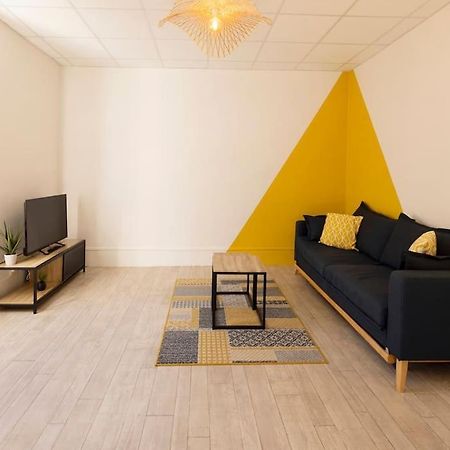 Le Cosy C - T2 Tout Equipe - Centre-Ville Gare Монлюсон Екстер'єр фото