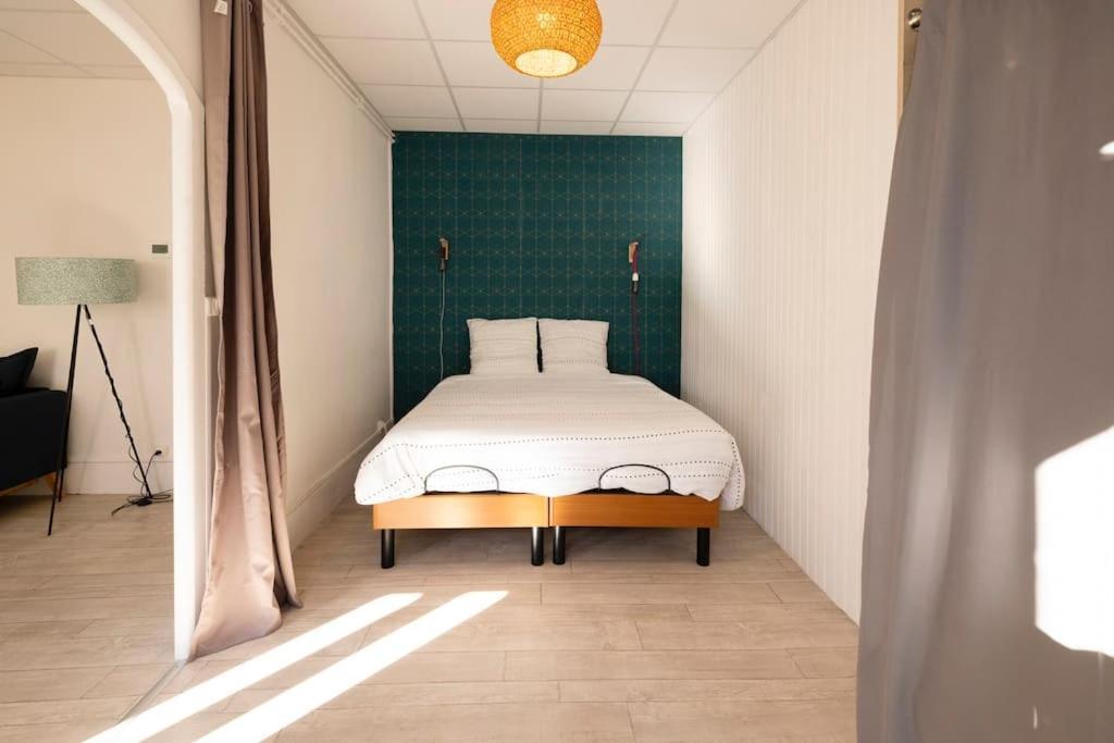 Le Cosy C - T2 Tout Equipe - Centre-Ville Gare Монлюсон Екстер'єр фото